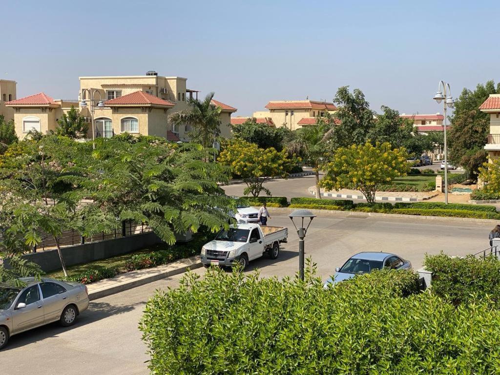 Villa - Luxury With Amazing Private Garden مدينتي - فندقيه فاخرة *